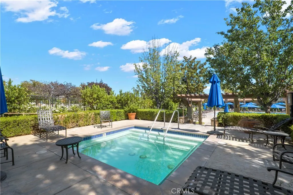 28555 Herrera, Valencia, California 91354 home-pic-36
