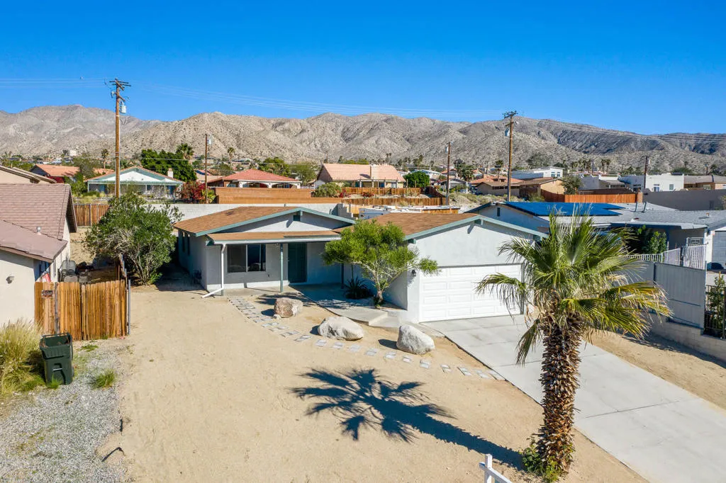 66590 Yucca Drive, Desert Hot Springs, California 92240 home-pic-1