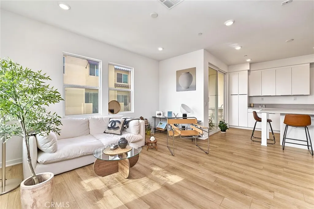 7410 Royal, Buena Park, California 90620 home-pic-4