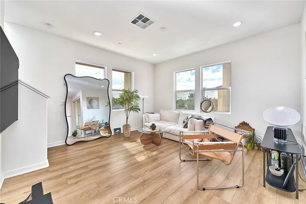 7410 Royal, Buena Park, California 90620 home-pic-3