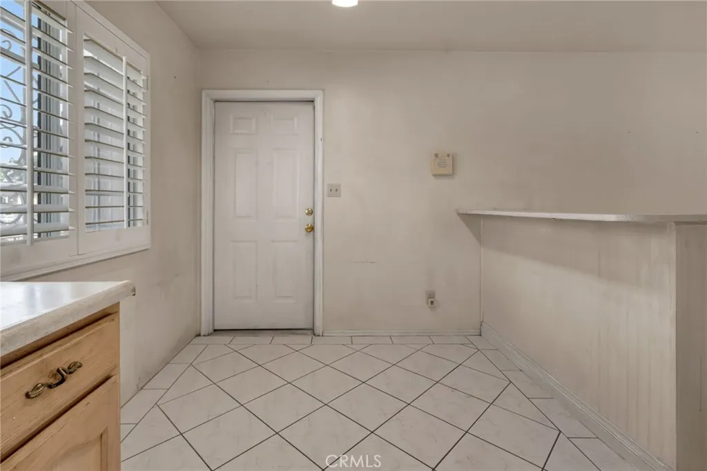 323 E 102nd St., Los Angeles, California 90003 home-pic-9