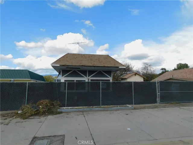 1640 E 3rd Street, Highland, California 92410