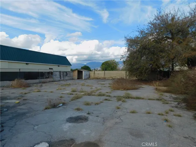 1640 E 3rd Street, Highland, California 92410