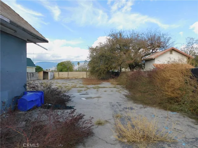 1640 E 3rd Street, Highland, California 92410
