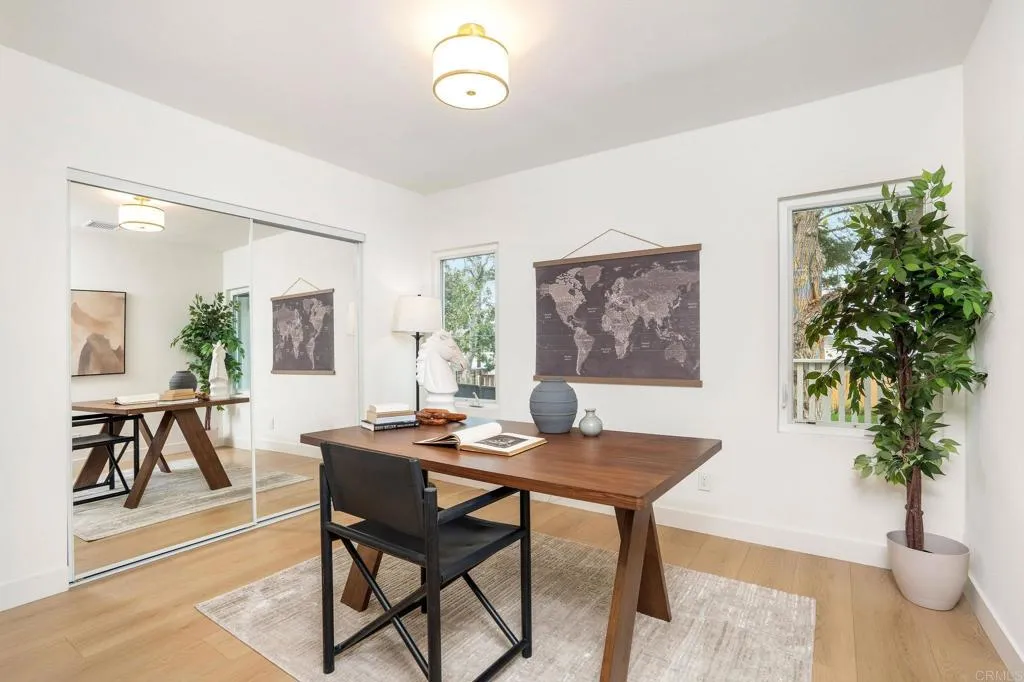 4328 Angeles Vista Blvd, Los Angeles, California 90008 home-pic-14