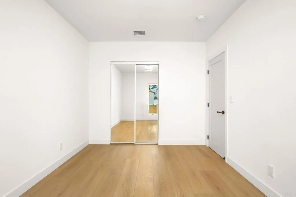 4328 Angeles Vista Blvd, Los Angeles, California 90008 home-pic-16