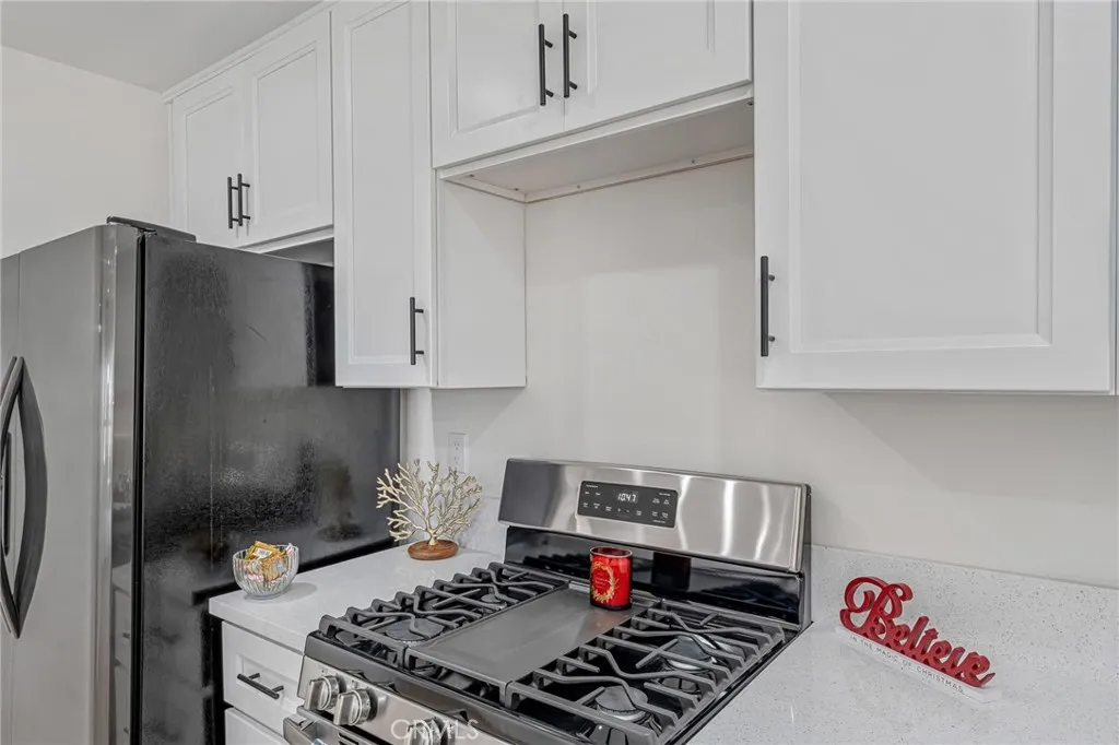 622 W 99th, Los Angeles, California 90044 home-pic-9