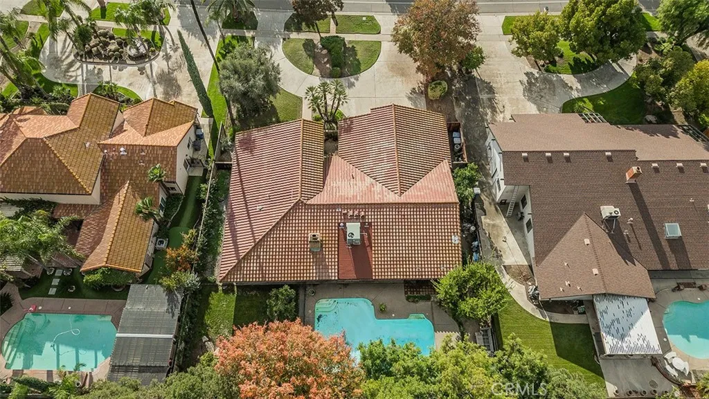 406 E Audubon Drive, Fresno, California 93720 home-pic-67