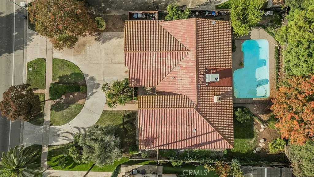 406 E Audubon Drive, Fresno, California 93720 home-pic-65