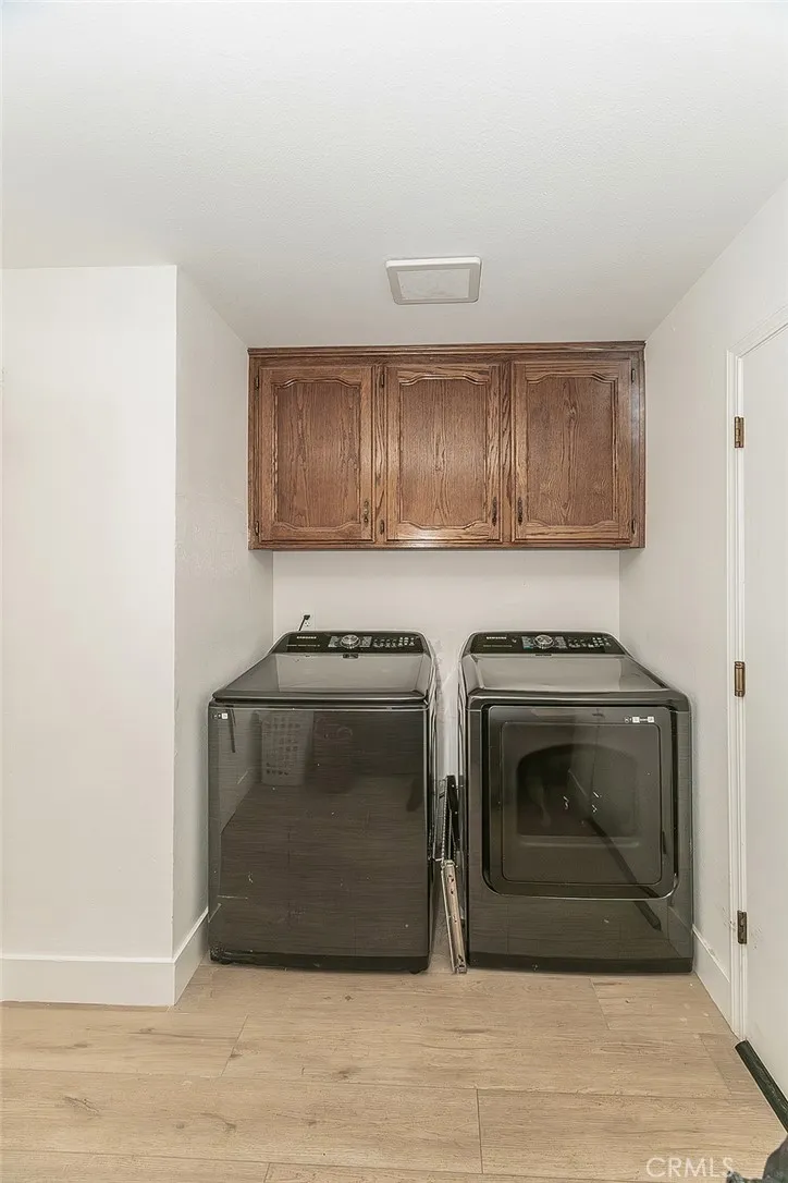 406 E Audubon Drive, Fresno, California 93720 home-pic-44