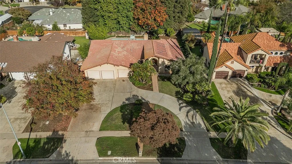 406 E Audubon Drive, Fresno, California 93720 home-pic-63