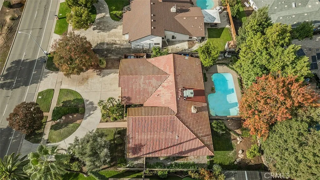 406 E Audubon Drive, Fresno, California 93720 home-pic-66