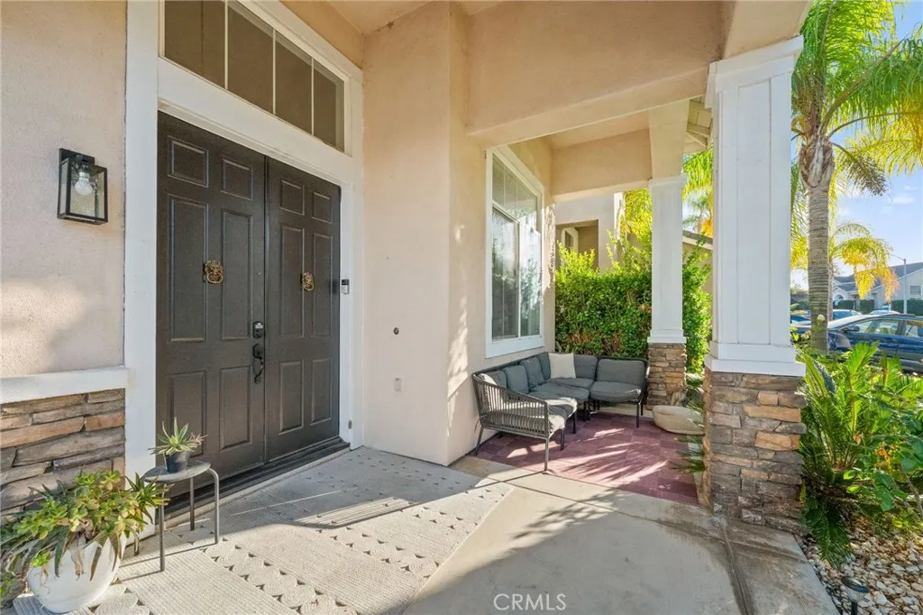 39304 Memory Drive, Murrieta, California 92563 home-pic-4