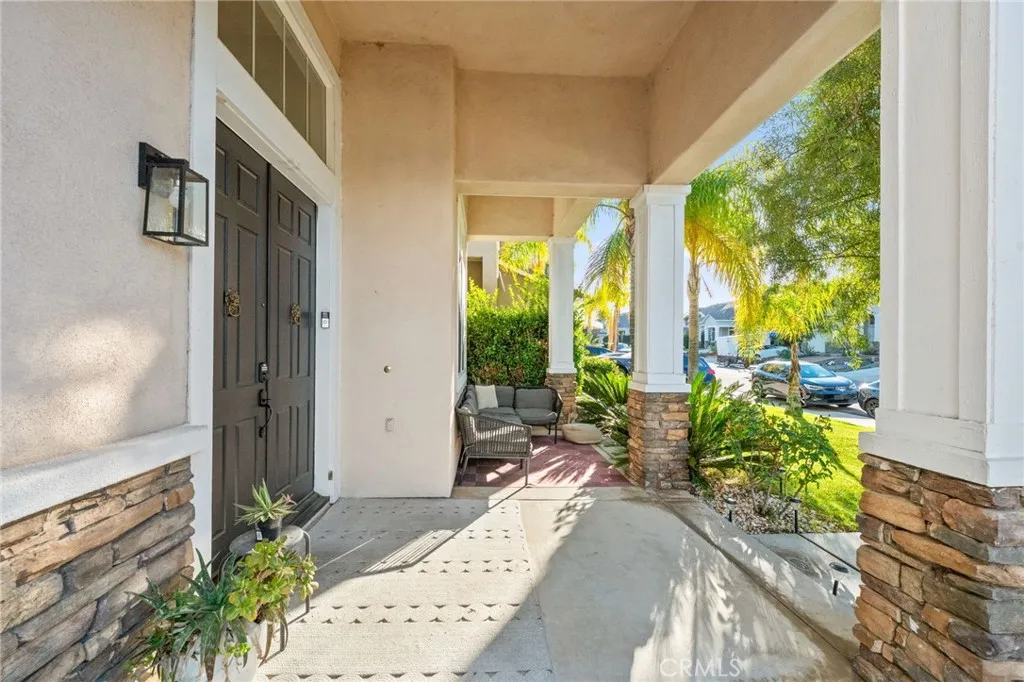 39304 Memory Drive, Murrieta, California 92563 home-pic-3
