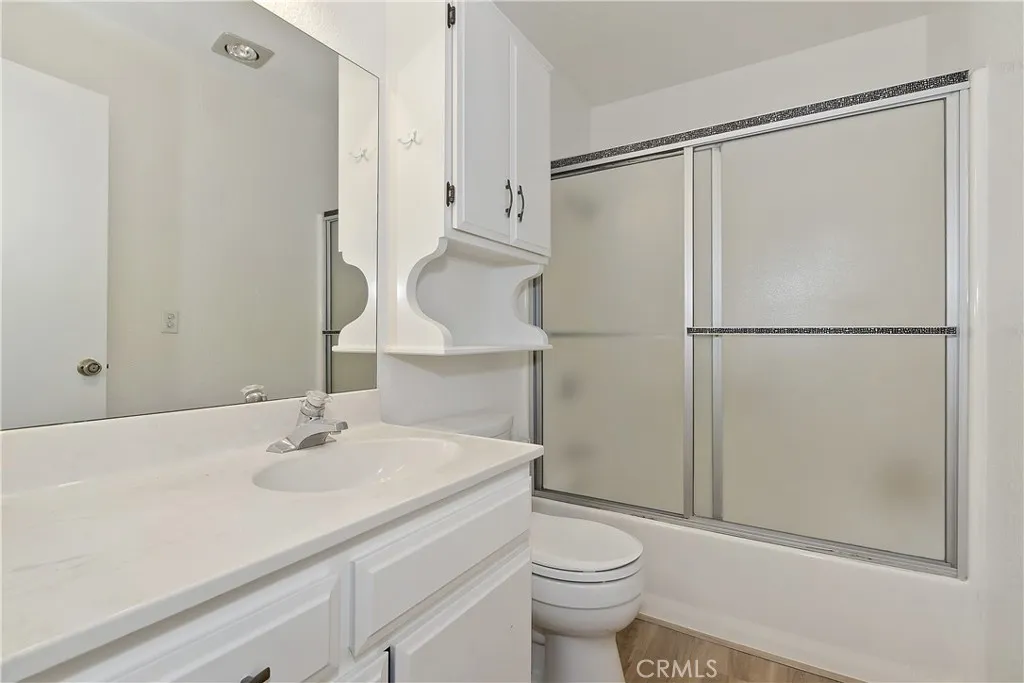 142 Rockledge Lane, Lake Arrowhead, California 92352 home-pic-18