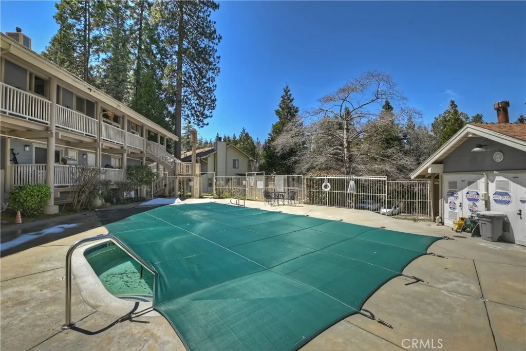 142 Rockledge Lane, Lake Arrowhead, California 92352 home-pic-20