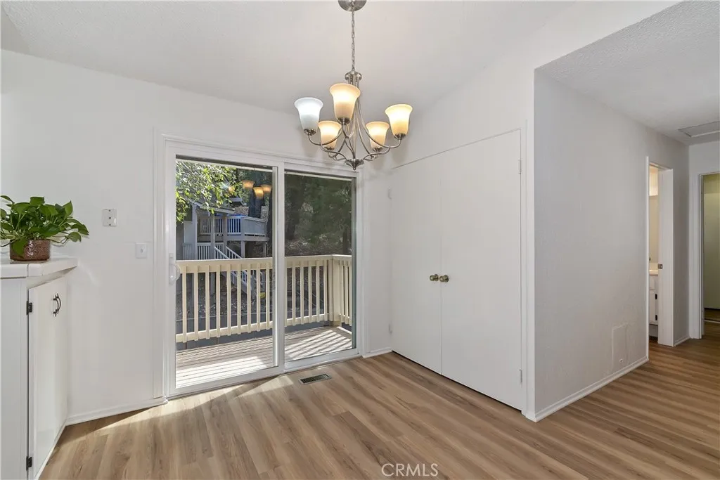 142 Rockledge Lane, Lake Arrowhead, California 92352 home-pic-12