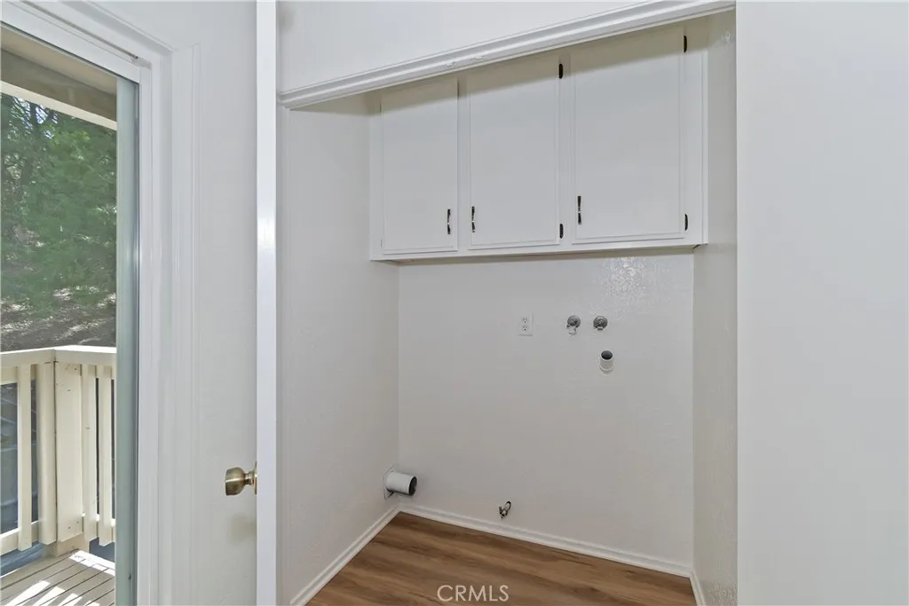 142 Rockledge Lane, Lake Arrowhead, California 92352 home-pic-13