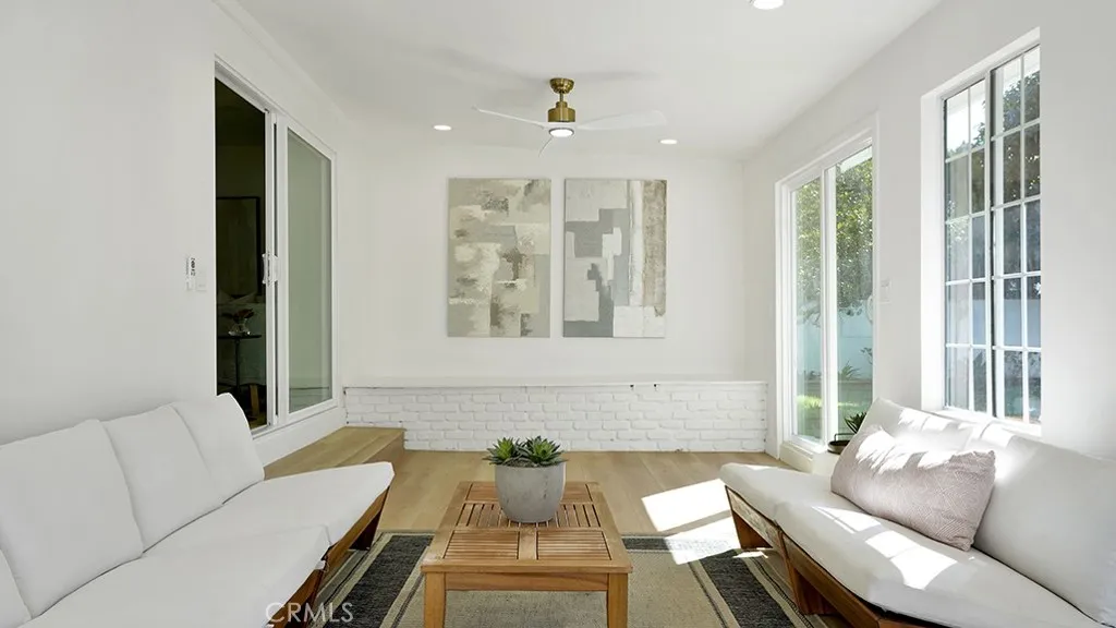 579 N Century, Anaheim, California 92805 home-pic-7