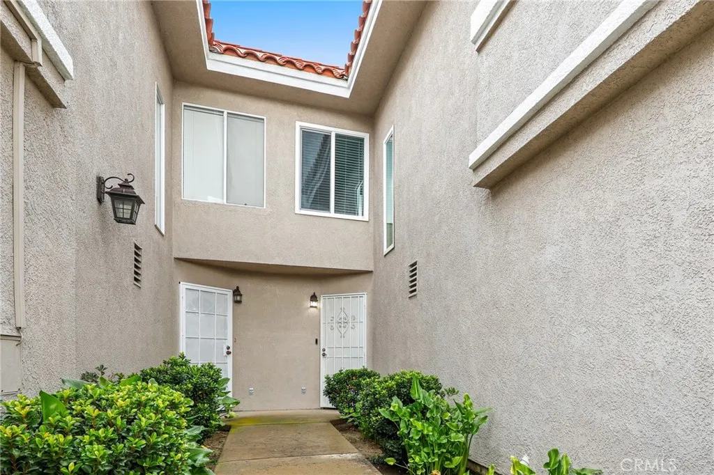 1226 S Western Avenue 105, Anaheim, California 92804 home-pic-2