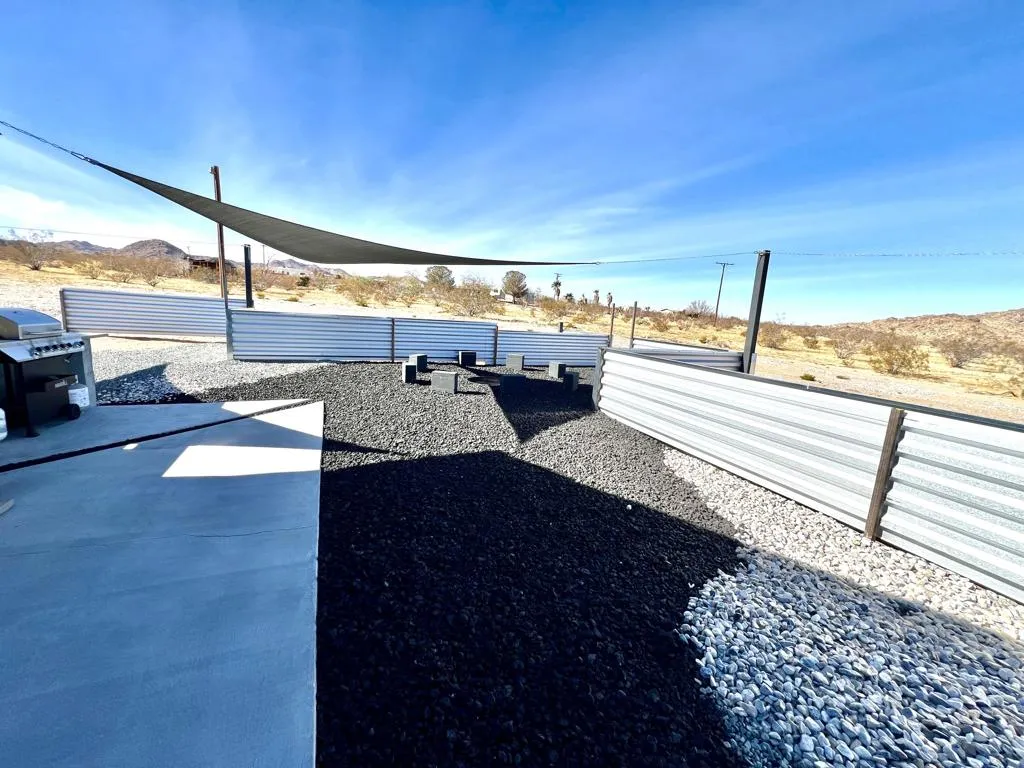 2774 Kickapoo Trail, Landers, California 92285 home-pic-27