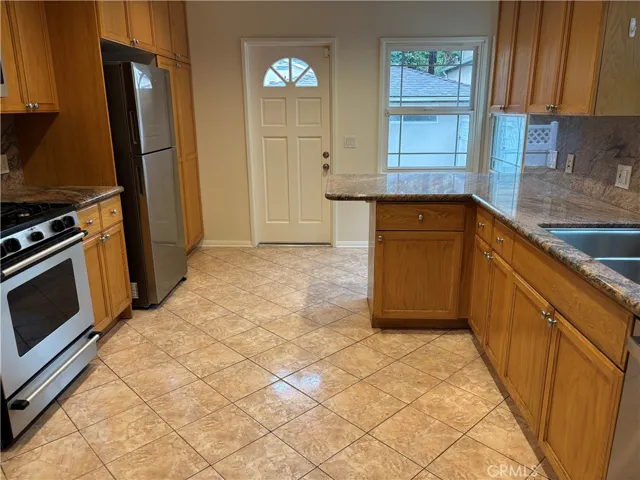 21327 De La Osa Street, Woodland Hills, California 91364