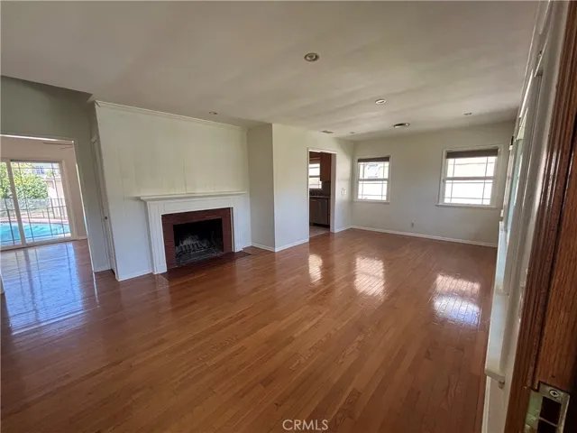 21327 De La Osa Street, Woodland Hills, California 91364