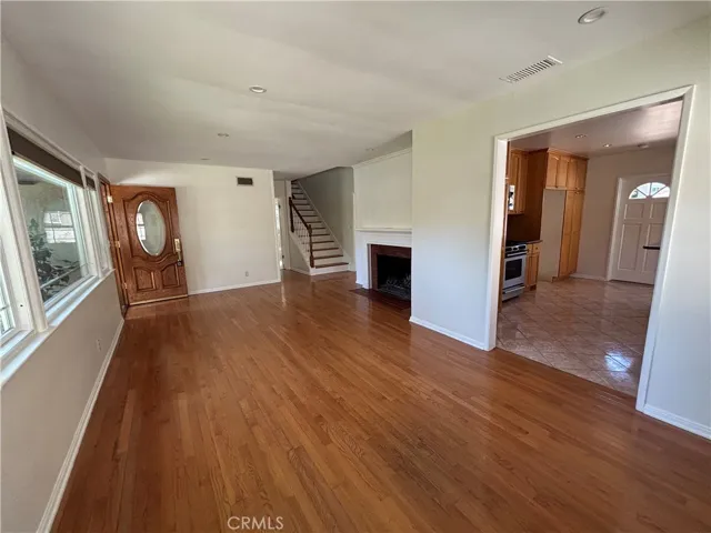 21327 De La Osa Street, Woodland Hills, California 91364