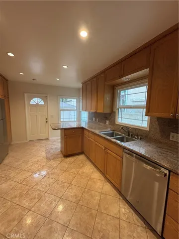 21327 De La Osa Street, Woodland Hills, California 91364