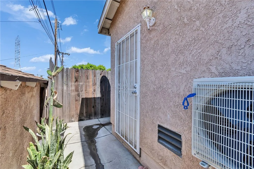 8630 Elba, Pico Rivera, California 90660 home-pic-36