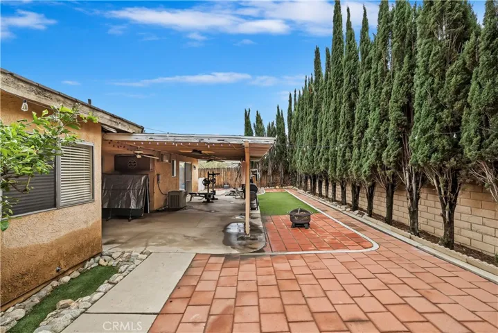 15101 Begonia Drive, Fontana, California 92336