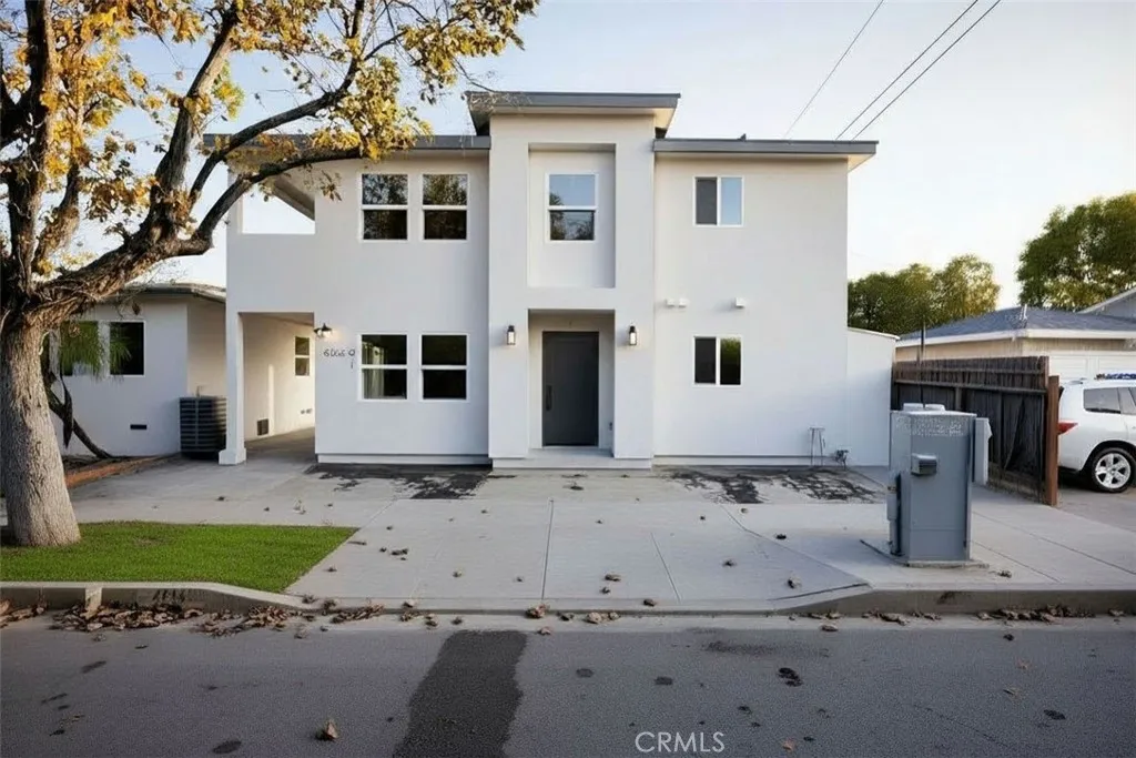 4814 Hedda, Lakewood, California 90712 home-pic-1