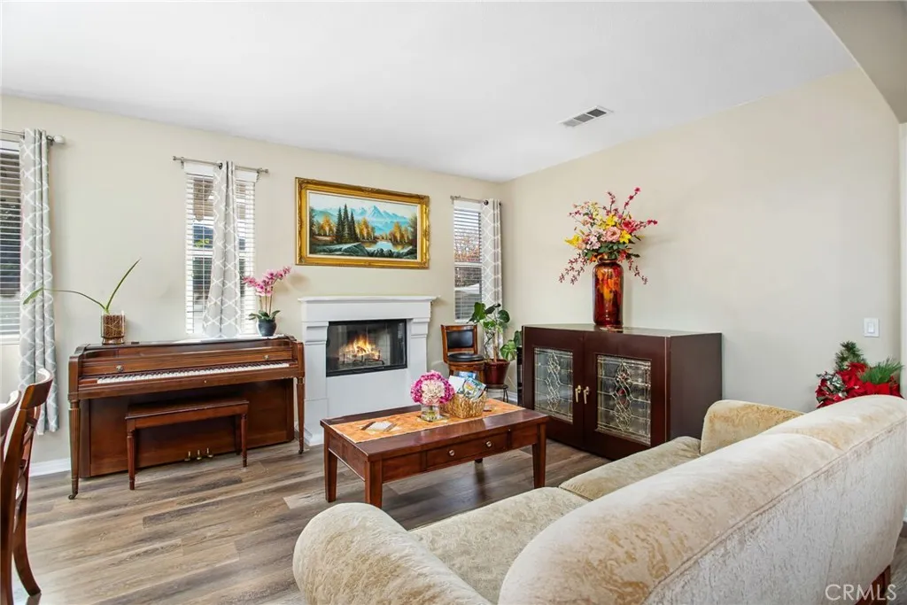 22862 Montanya, Murrieta, California 92562 home-pic-9