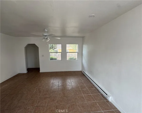 3535 Los Flores, Lynwood, California 90262