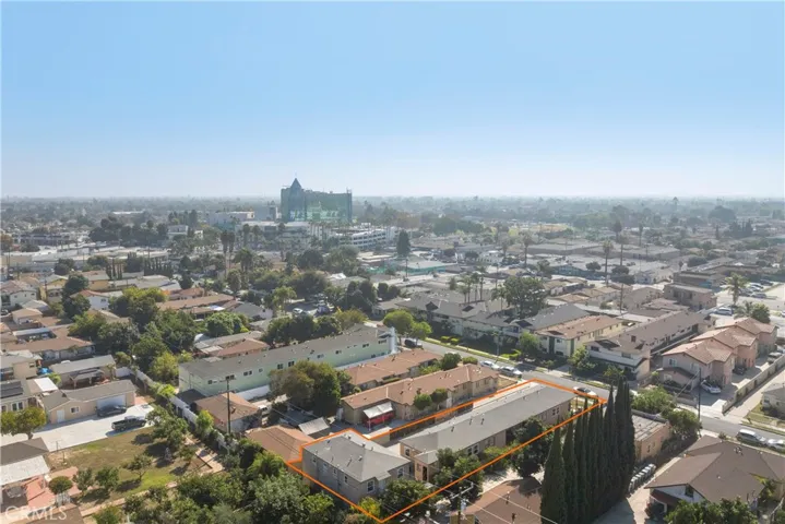 3535 Los Flores, Lynwood, California 90262