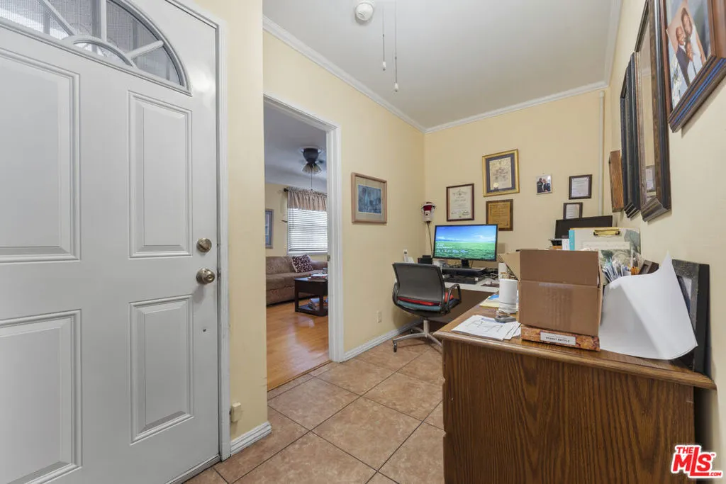 3763 Hepburn Avenue, Los Angeles, California 90018 home-pic-24