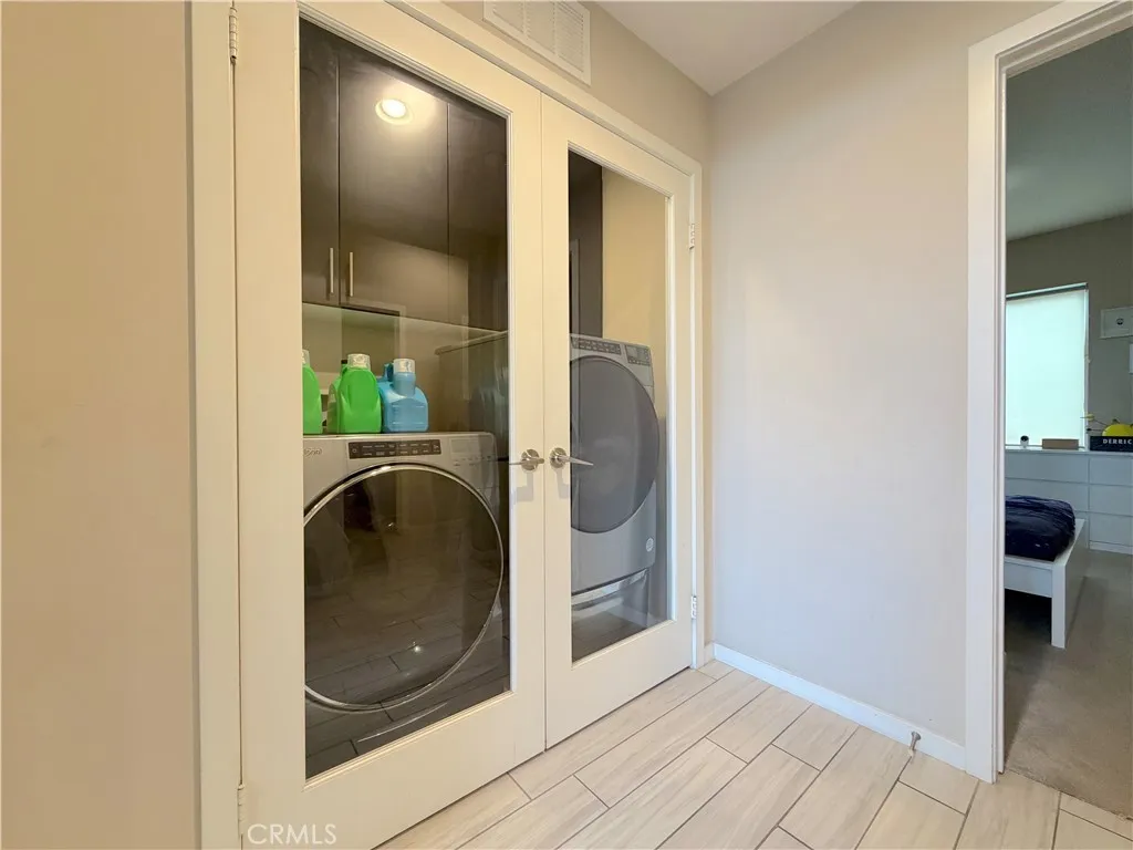 1540 W Artesia Square, Gardena, California 90248 home-pic-17