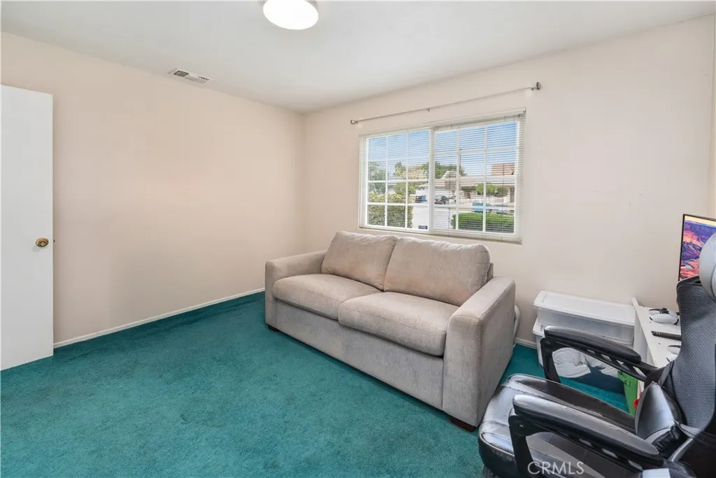 885 E Home, Rialto, California 92376 home-pic-15