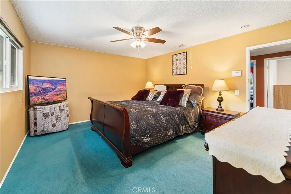 885 E Home, Rialto, California 92376 home-pic-17