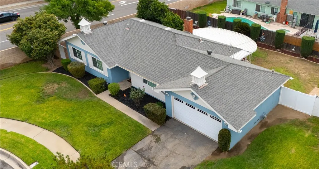 885 E Home, Rialto, California 92376 home-pic-2