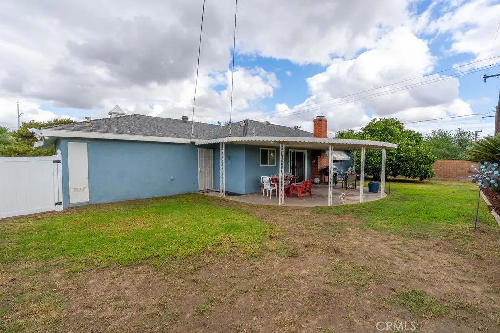 885 E Home, Rialto, California 92376 home-pic-22