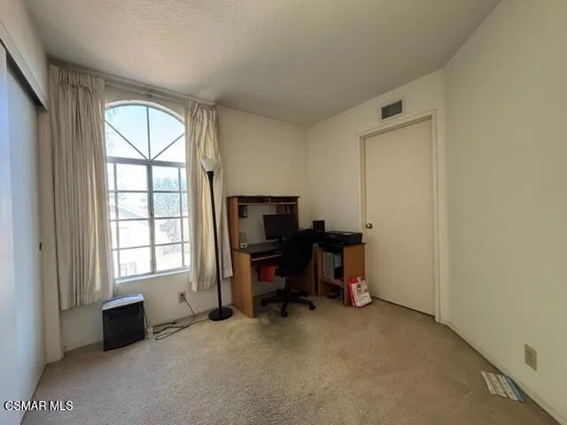 7430 Corbin Avenue 19, Reseda, California 91335 home-pic-13