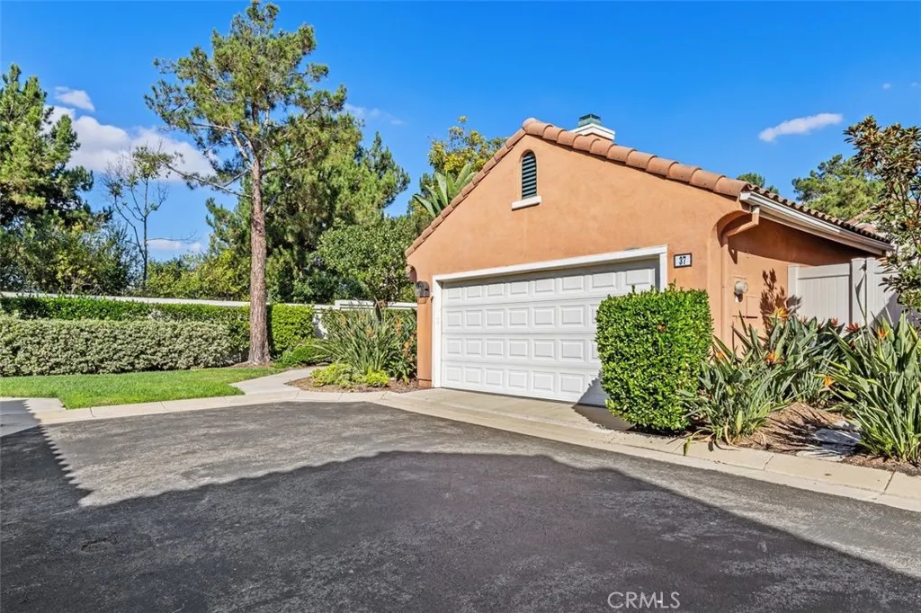 37 Marsala, Irvine, California 92606 home-pic-31