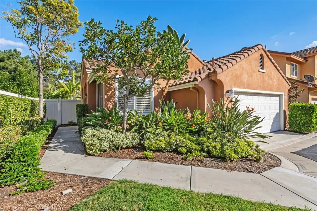 37 Marsala, Irvine, California 92606 home-pic-2
