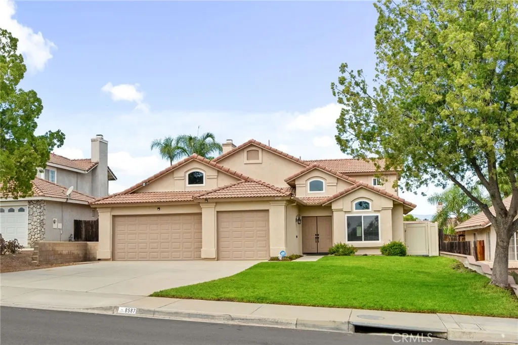 8587 Yarrow Lane, Riverside, California 92508 home-pic-46
