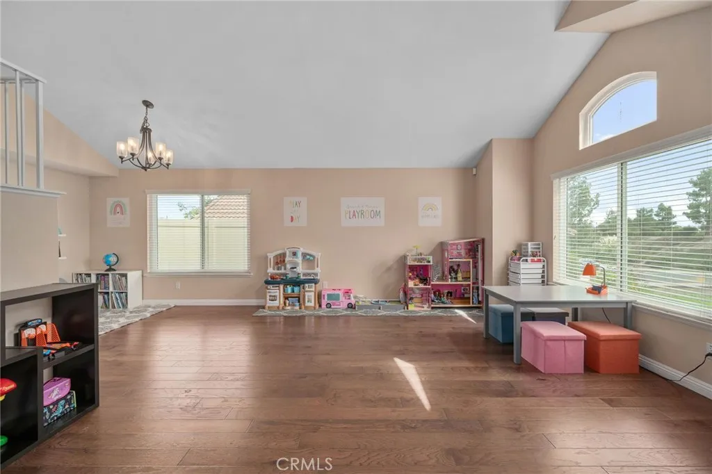 8587 Yarrow Lane, Riverside, California 92508 home-pic-1