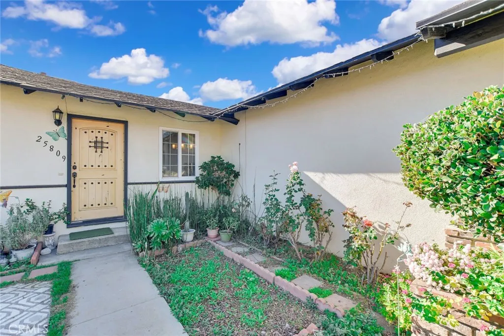 25809 Date, San Bernardino, California 92404 home-pic-1