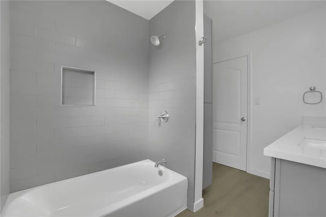 4240 Sierra Avenue, Norco, California 92860 home-pic-13