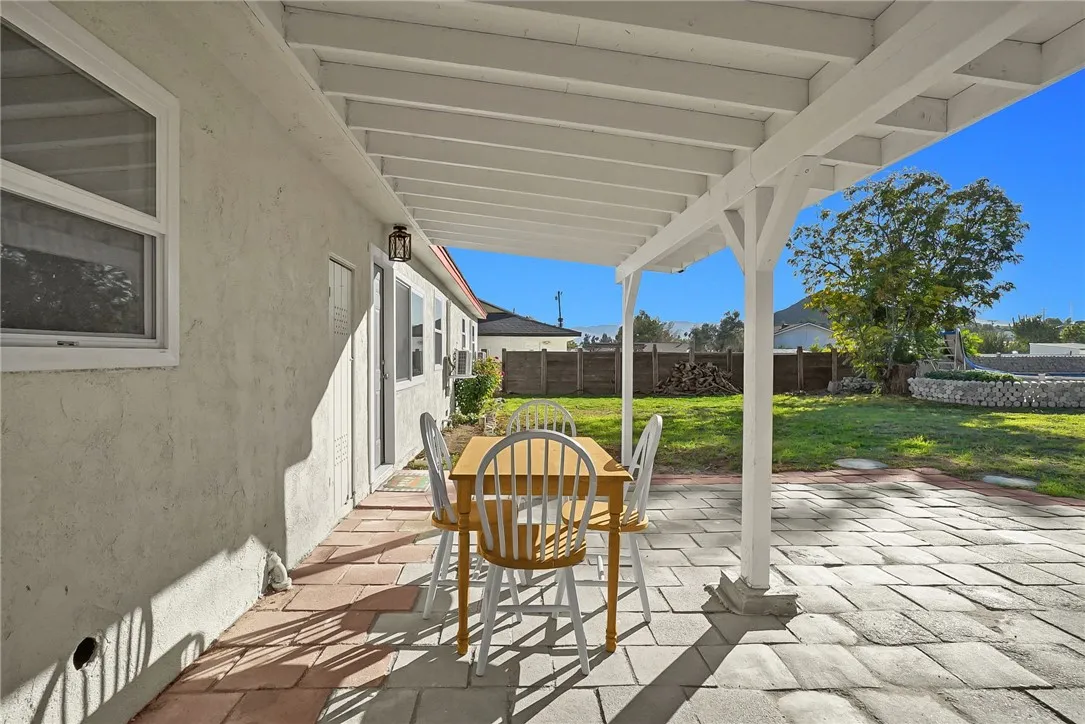 4240 Sierra Avenue, Norco, California 92860 home-pic-21