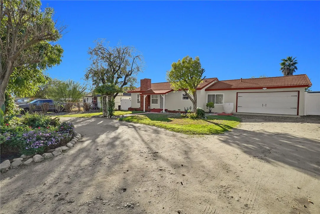 4240 Sierra Avenue, Norco, California 92860 home-pic-2